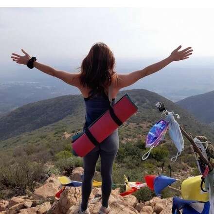 CLIMBING YOGA