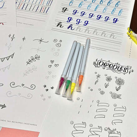 Taller de letritas : aprende a dibujar letras a mano junto a The Color Shop 