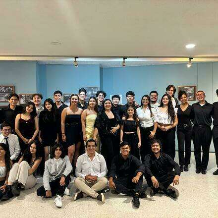 EMUIS 45 Años:Música que une generaciones