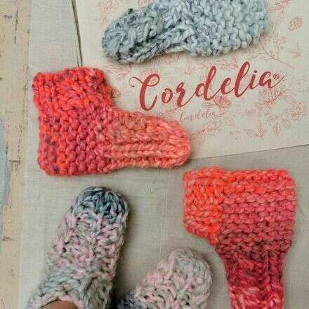 Teje tu pantufla bulky junto a Cordelia 