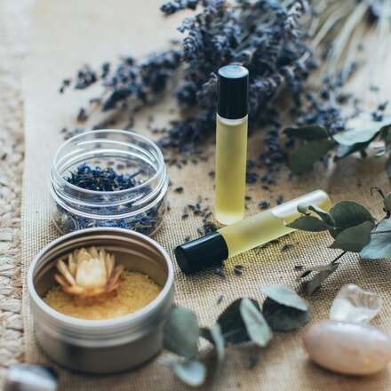 Crea tu perfume natural en base a aceites esenciales junto a Bumilifestyle 