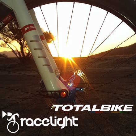 Salida Nocturna Racelight / Totalbike