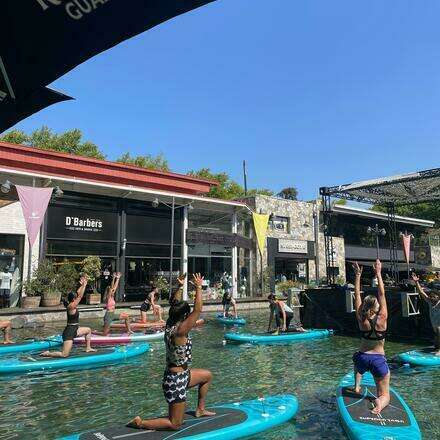 Yoga in Stand up Paddle Laguna Mall Sport