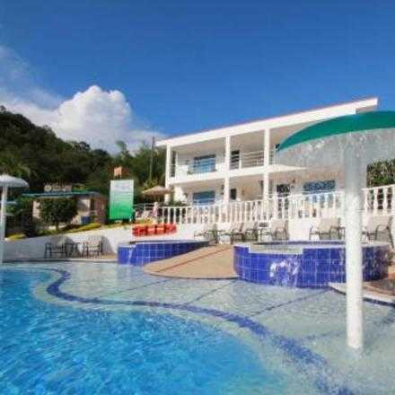 Ďulce fiesta dorada.#VILLETALGBTI