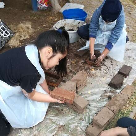 Exploremos la tierra como material de construcción por Explorando Patrimonio