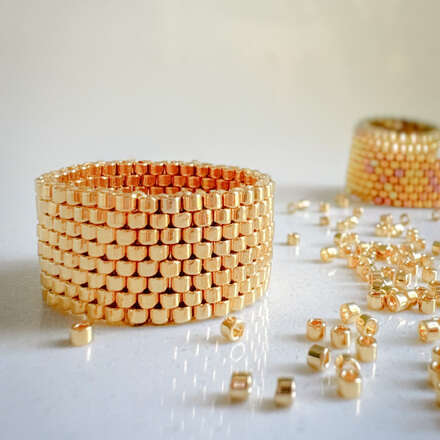 Taller Anillo Gold junto a Sin Enredos 