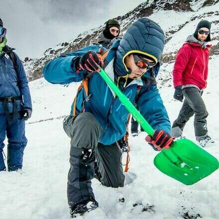 CURSO DE RESCATE EN AVALANCHAS AIARE - Pucón