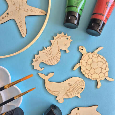 Crea tu móvil marino: decora tus animalitos del mar junto a Rita Lira